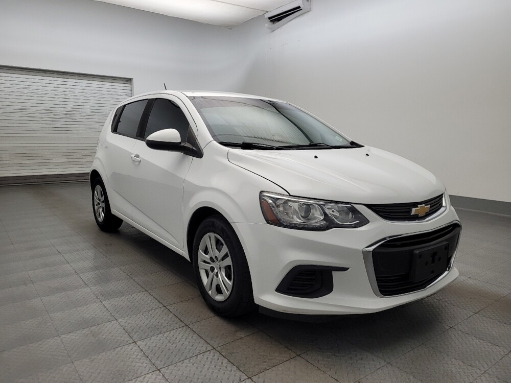 2020 Chevrolet Sonic in Phoenix, AZ 85015 - 18122837 13
