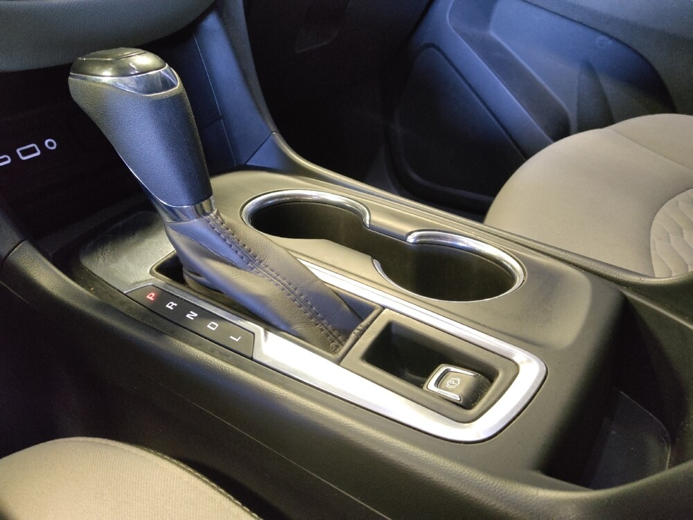 2020 Chevrolet Equinox in Phoenix, AZ 85022 - 18122838 26