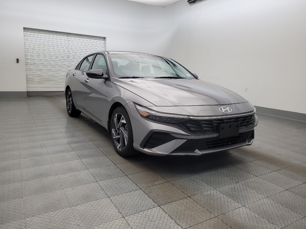 2025 Hyundai Elantra in Phoenix, AZ 85015 - 18122840 13