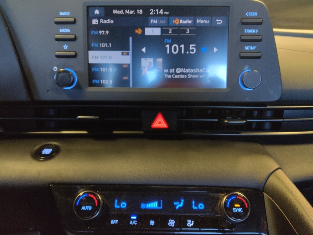 2025 Hyundai Elantra in Phoenix, AZ 85015 - 18122840 25