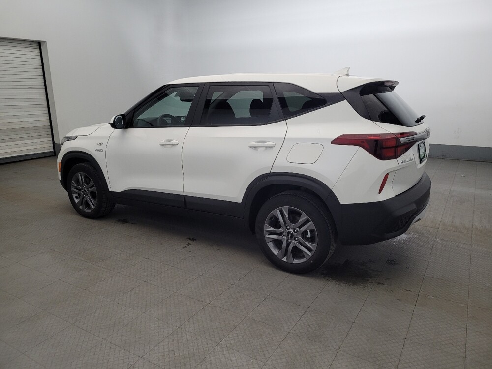 2022 Kia Seltos in Richmond, VA 23235 - 18122845 3