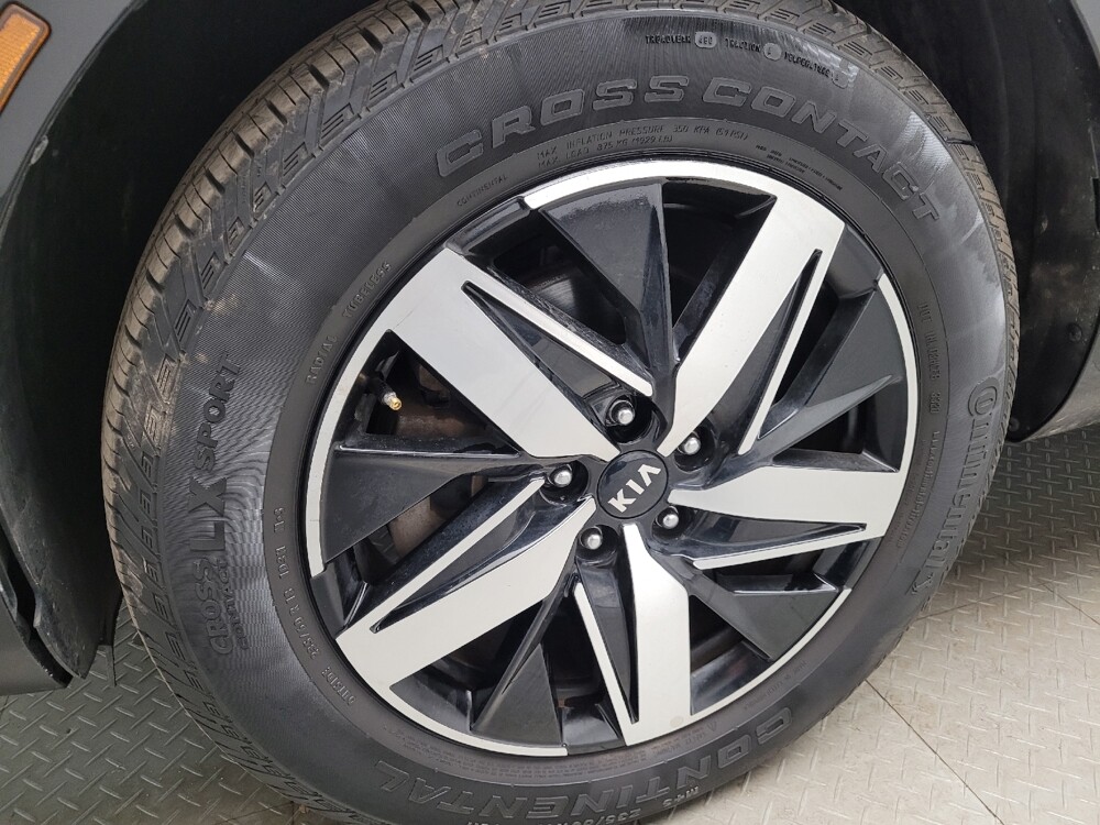 2021 Kia Sorento in Eastpointe, MI 48021 - 18122846 31