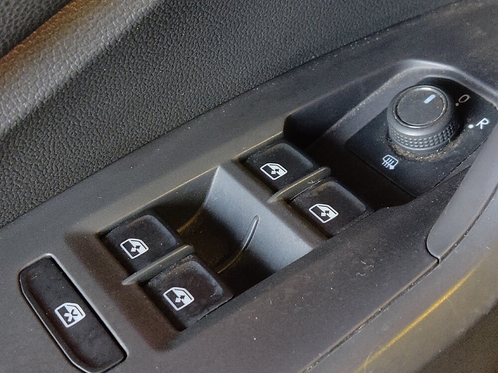 2020 Volkswagen Jetta in Houston, TX 77074 - 18122848 27