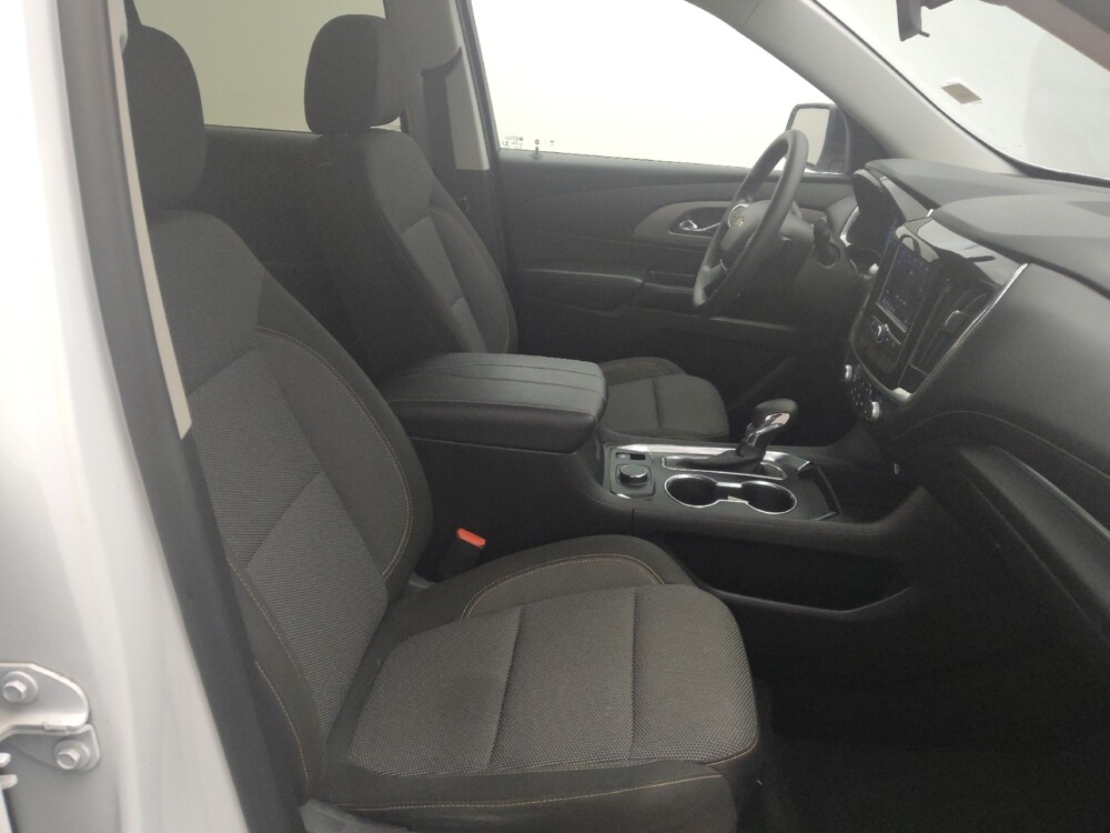 2021 Chevrolet Traverse in Houston, TX 77074 - 18122851 21