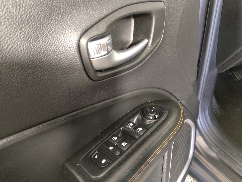 2018 Jeep Compass in Midlothian, IL 60445 - 18122857 27