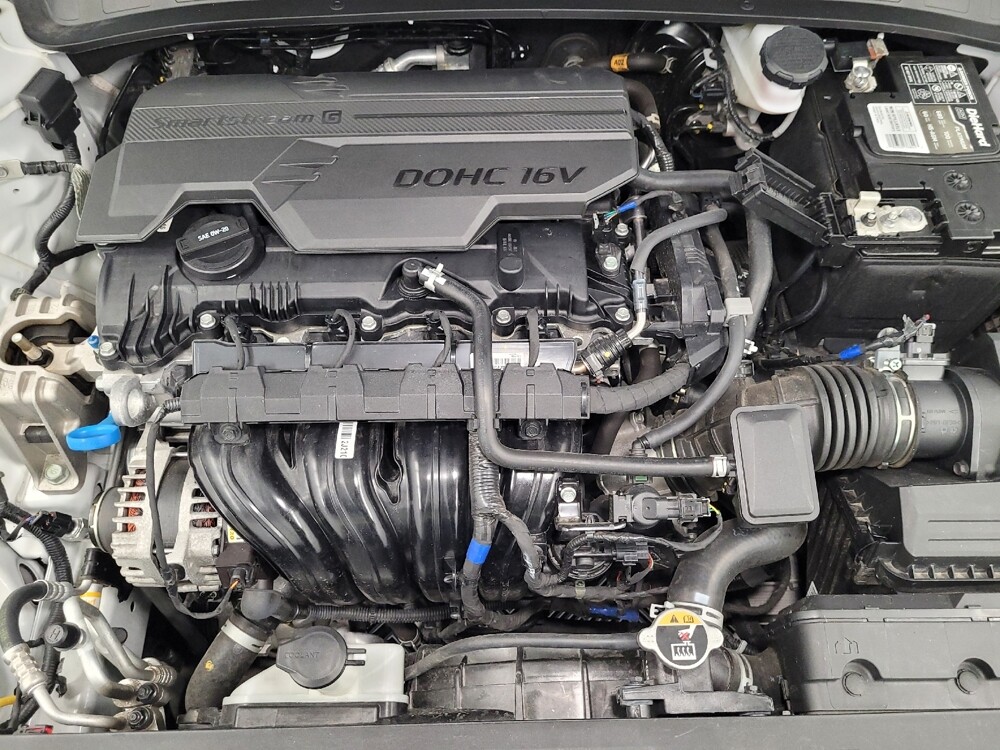 2025 Hyundai Elantra in Houston, TX 77074 - 18122858 30