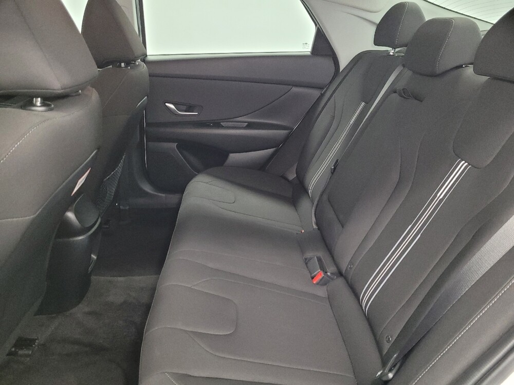 2025 Hyundai Elantra in Houston, TX 77074 - 18122858 18