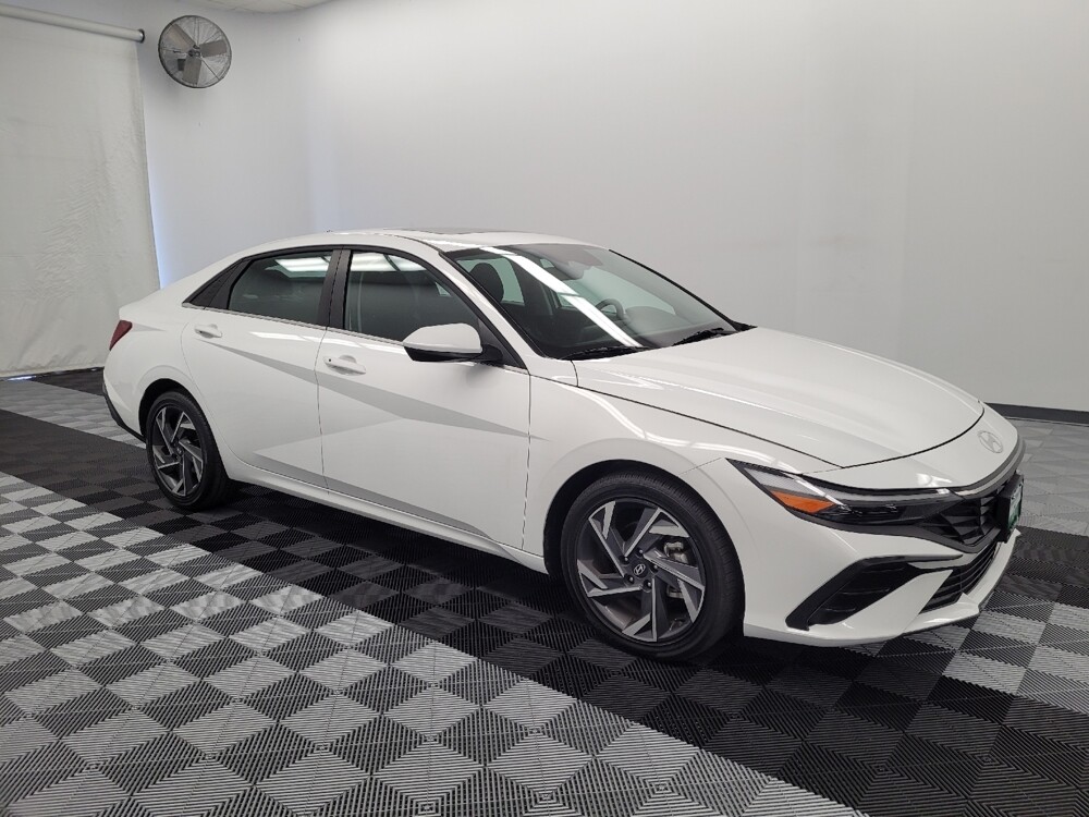 2025 Hyundai Elantra in Houston, TX 77074 - 18122858 11