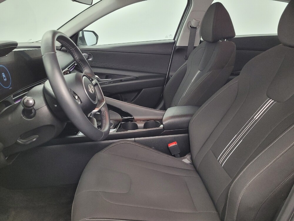 2025 Hyundai Elantra in Houston, TX 77074 - 18122858 17