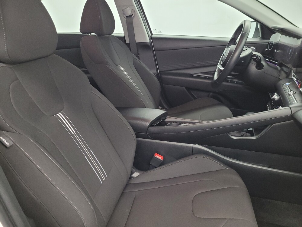 2025 Hyundai Elantra in Houston, TX 77074 - 18122858 21