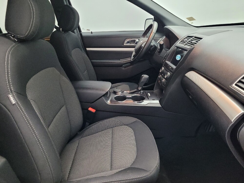 2017 Ford Explorer in Metairie, LA 70006 - 18122859 21