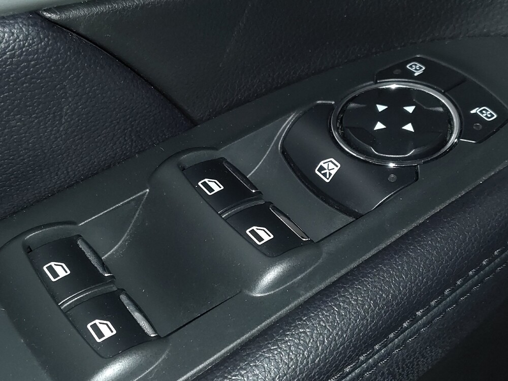 2017 Ford Explorer in Metairie, LA 70006 - 18122859 27