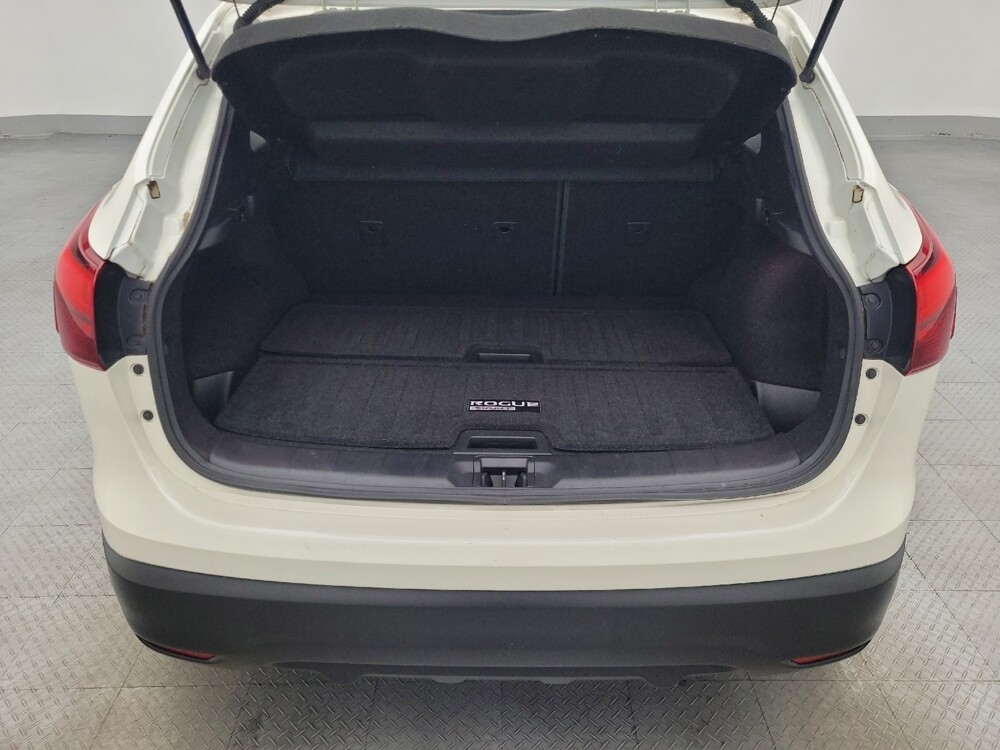 2017 Nissan Rogue Sport in Kissimmee, FL 34744 - 18122860 29