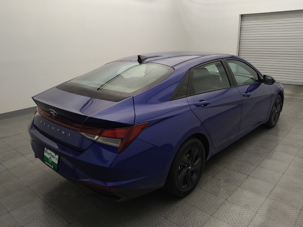 2021 Hyundai Elantra in Houston, TX 77074 - 18122861 9