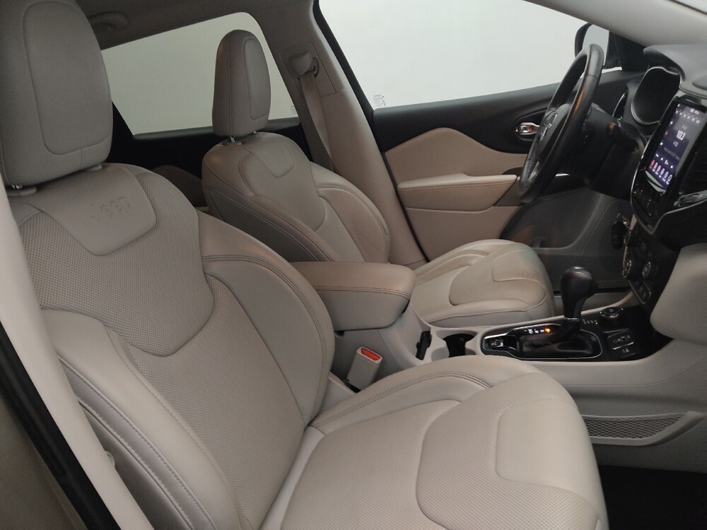 2019 Jeep Cherokee in Stone Mountain, GA 30083 - 18122872 21