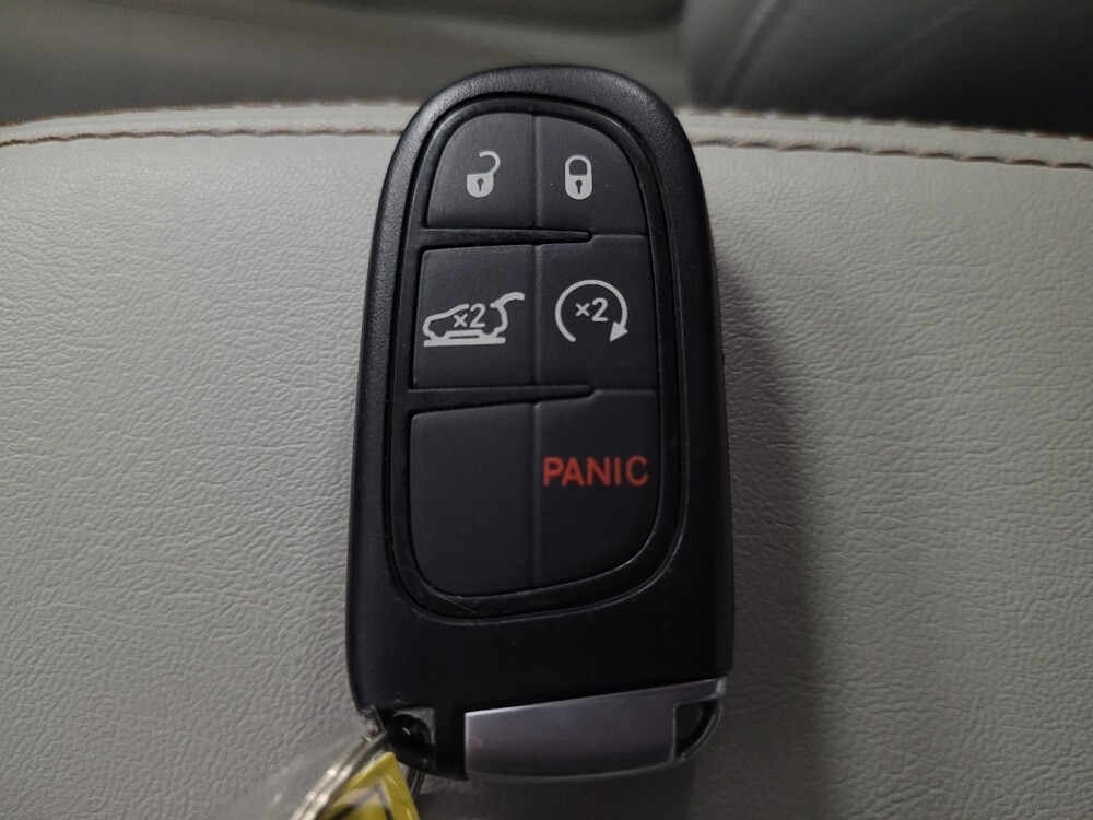 2019 Jeep Cherokee in Stone Mountain, GA 30083 - 18122872 32