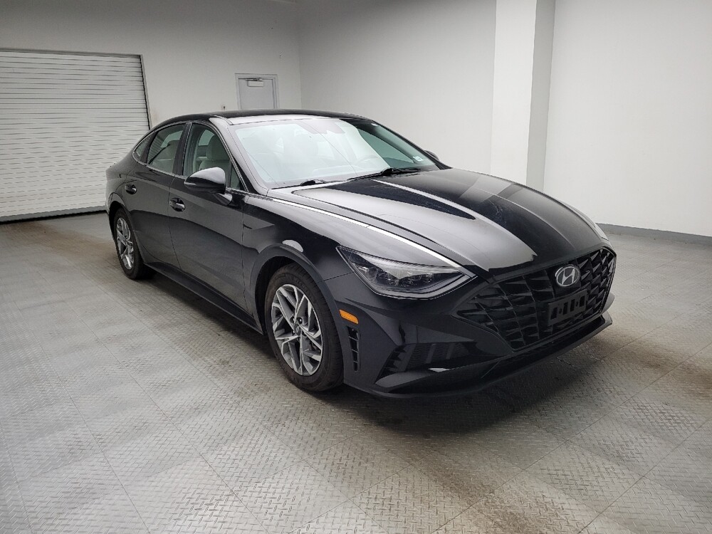 2023 Hyundai Sonata in Eastpointe, MI 48021 - 18122873 13