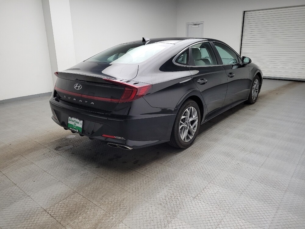 2023 Hyundai Sonata in Eastpointe, MI 48021 - 18122873 9