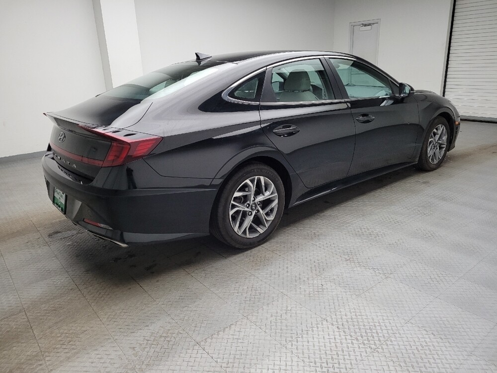 2023 Hyundai Sonata in Eastpointe, MI 48021 - 18122873 10