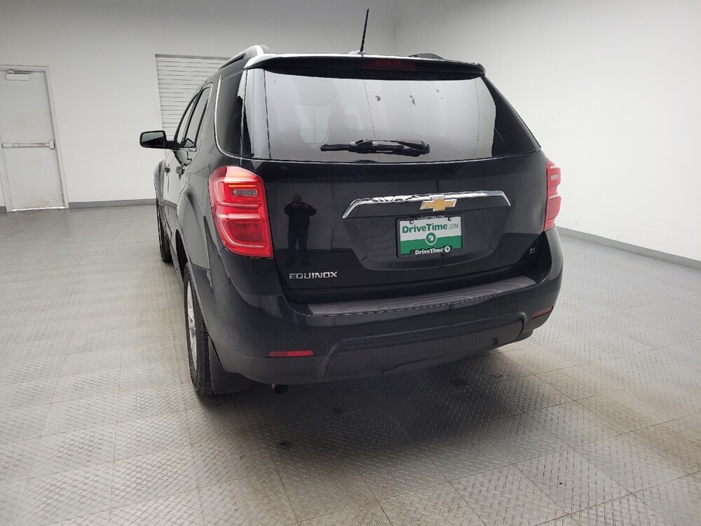 2017 Chevrolet Equinox in Eastpointe, MI 48021 - 18122876 6