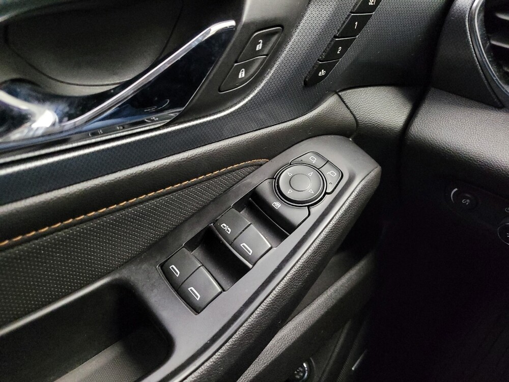 2019 Chevrolet Traverse in Eastpointe, MI 48021 - 18122877 27