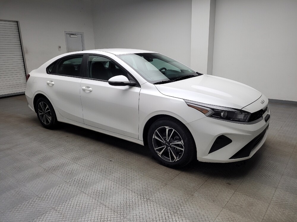 2024 Kia Forte in Eastpointe, MI 48021 - 18122878 11