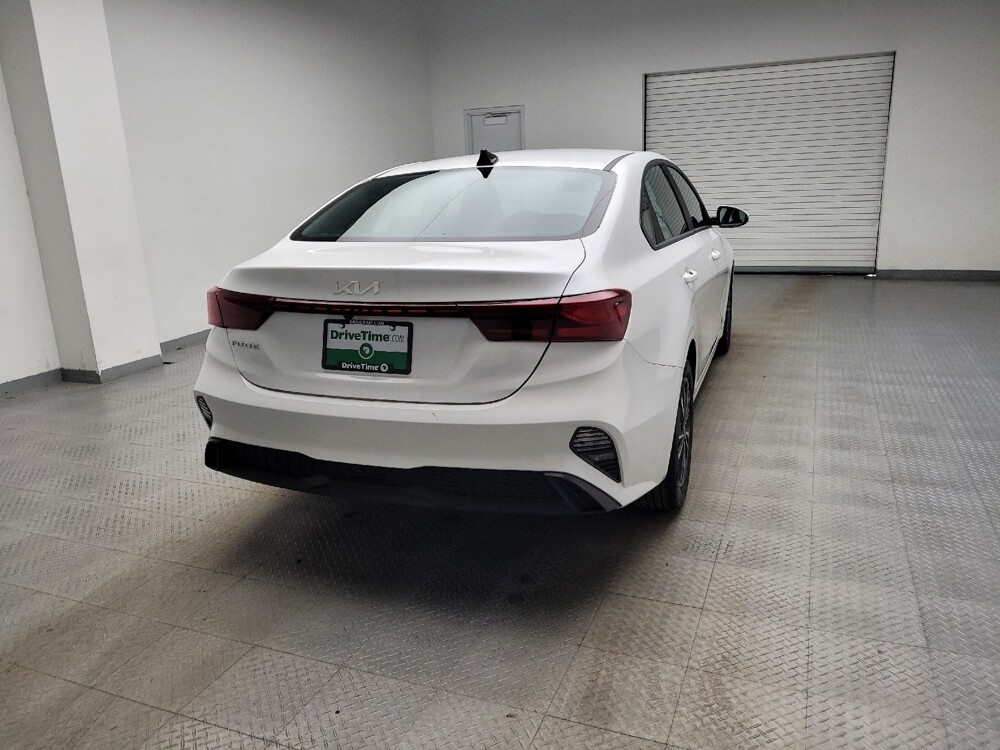 2024 Kia Forte in Eastpointe, MI 48021 - 18122878 7