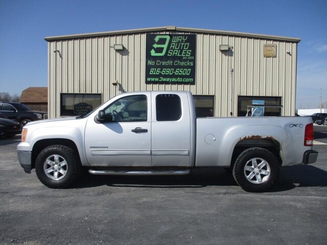 2011 GMC Sierra 1500 in Oak Grove, MO 64075 - 18122885 8