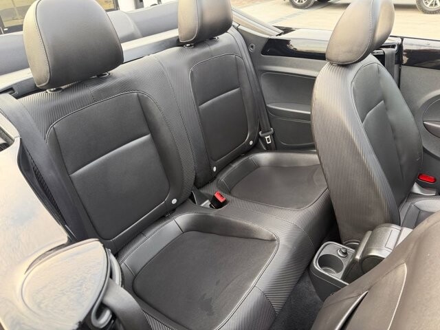 2013 Volkswagen Beetle in Knoxville, TN 37920 - 18122888 18