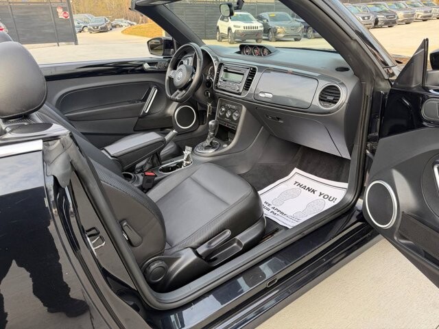 2013 Volkswagen Beetle in Knoxville, TN 37920 - 18122888 16