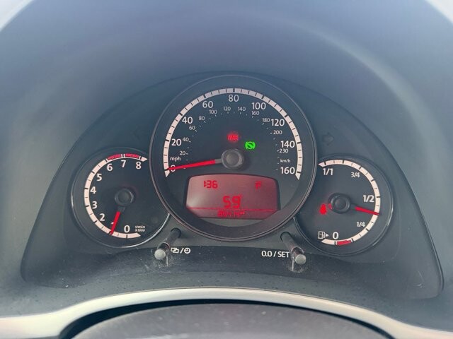 2013 Volkswagen Beetle in Knoxville, TN 37920 - 18122888 20