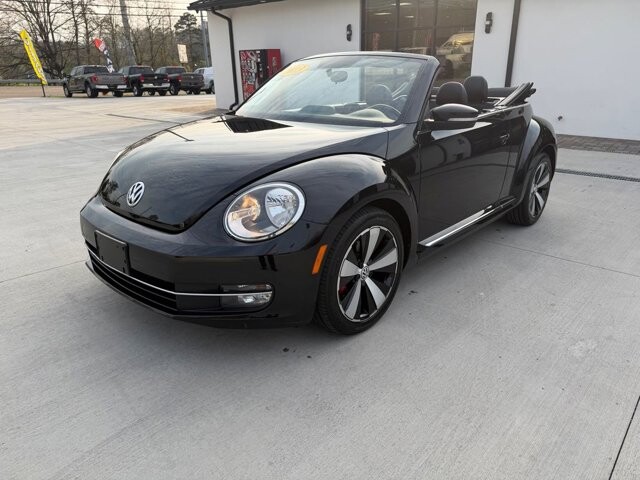2013 Volkswagen Beetle in Knoxville, TN 37920 - 18122888 9