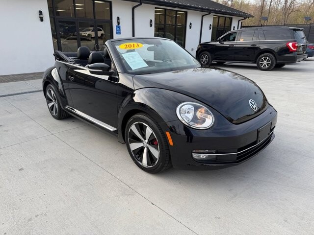 2013 Volkswagen Beetle in Knoxville, TN 37920 - 18122888 5