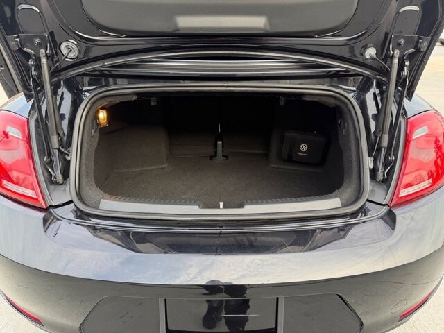 2013 Volkswagen Beetle in Knoxville, TN 37920 - 18122888 12