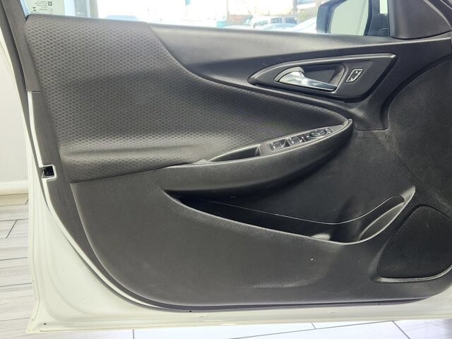 2023 Chevrolet Malibu in Cinnaminson, NJ 08077 - 18122891 10