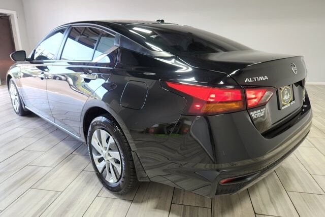 2019 Nissan Altima in Cinnaminson, NJ 08077 - 18122893 3