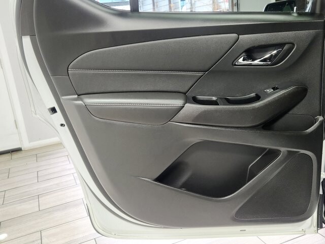 2023 Chevrolet Traverse in Cinnaminson, NJ 08077 - 18122894 12