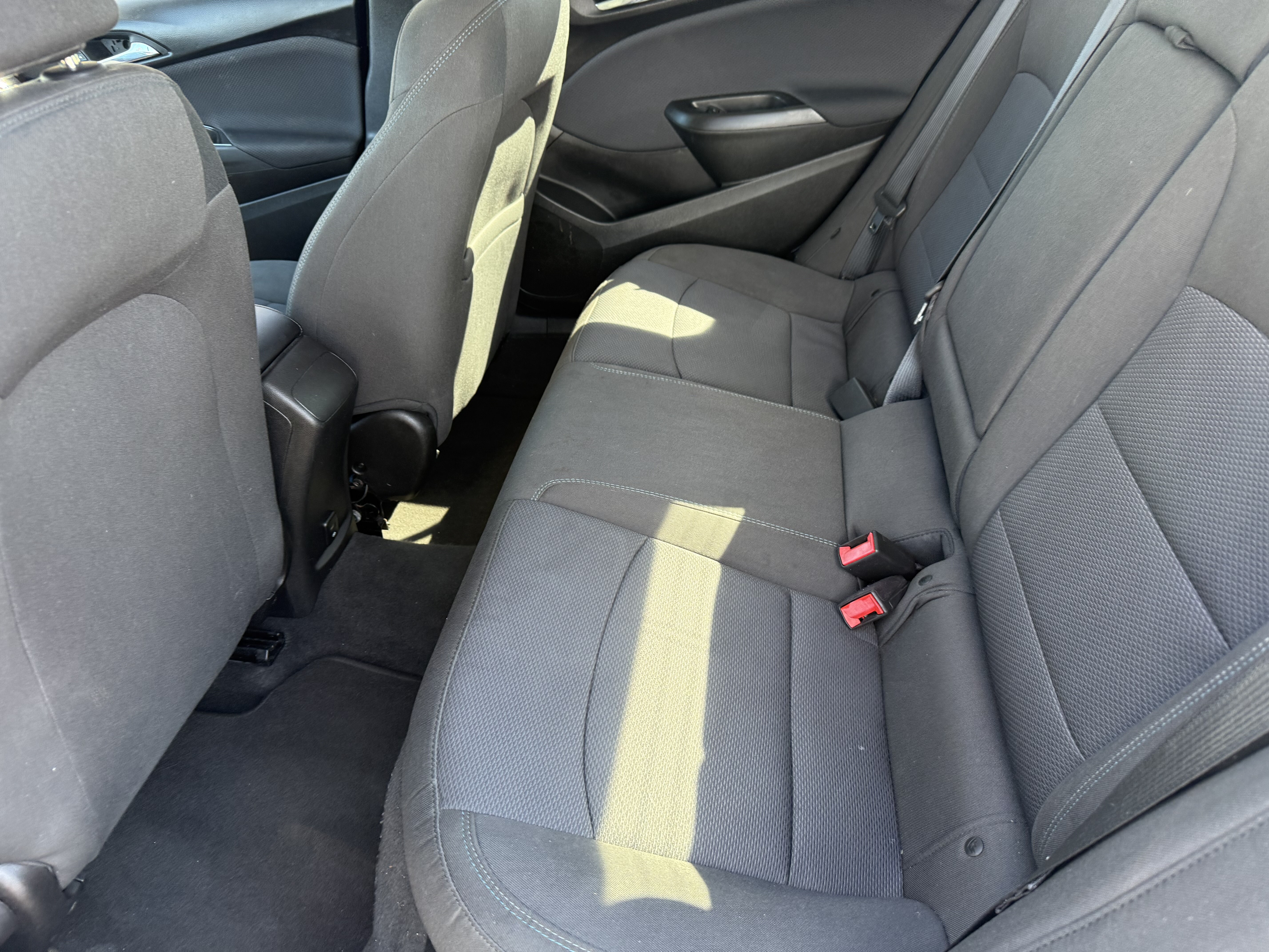 2018 Chevrolet Cruze in Phoenix, AZ 85022 - 18122908 8