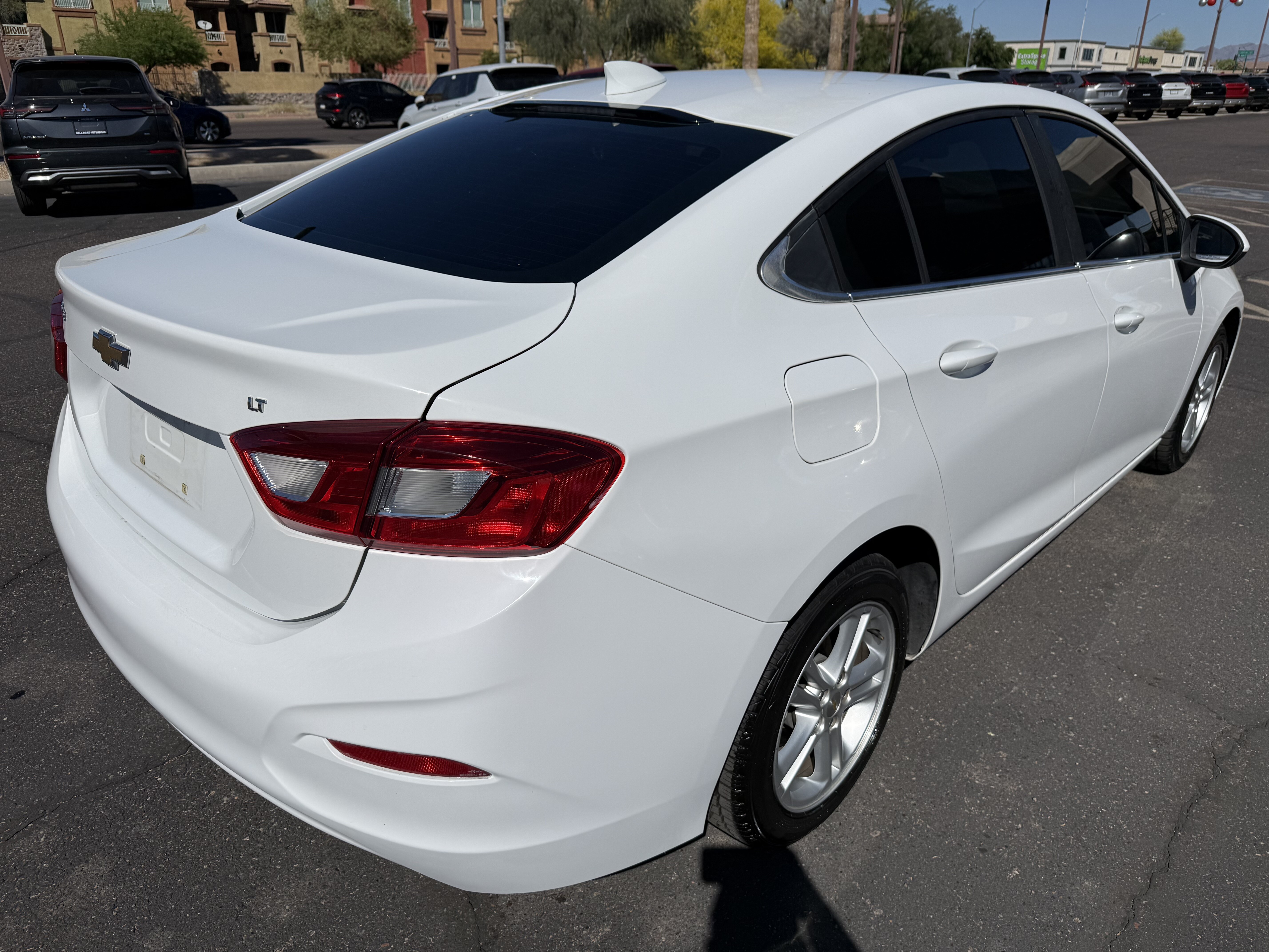 2018 Chevrolet Cruze in Phoenix, AZ 85022 - 18122908 4