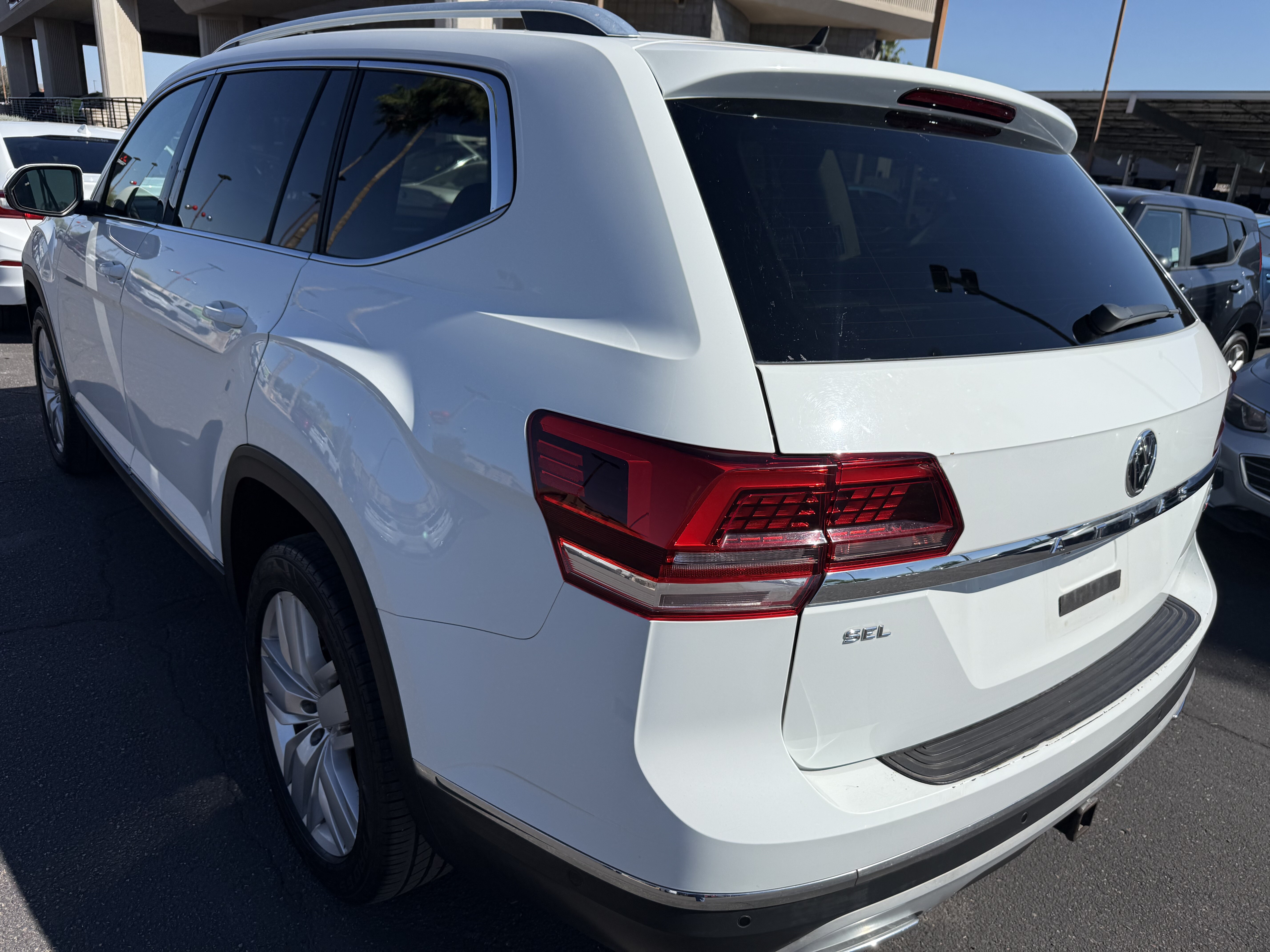 2018 Volkswagen Atlas in Phoenix, AZ 85022 - 18122909 6