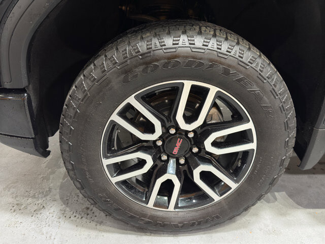 2025 GMC Sierra 1500 in Burlington, WI 53105 - 18122914 9