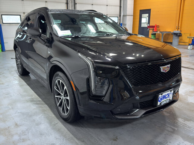2024 Cadillac XT4 in Burlington, WI 53105 - 18122917 7