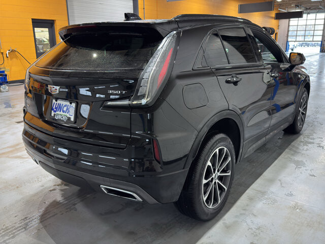 2024 Cadillac XT4 in Burlington, WI 53105 - 18122917 6