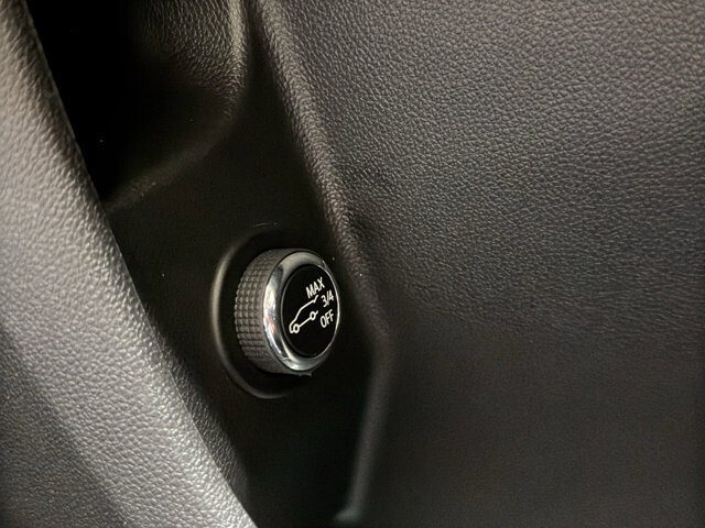 2024 Cadillac XT4 in Burlington, WI 53105 - 18122917 34