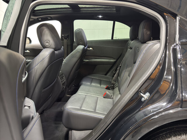 2024 Cadillac XT4 in Burlington, WI 53105 - 18122917 12