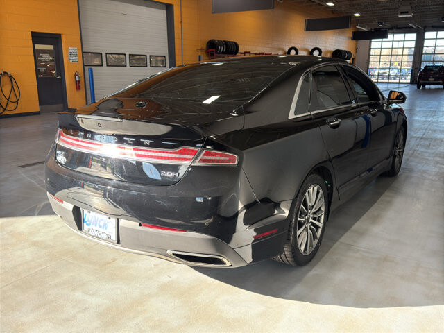 2017 Lincoln MKZ in Burlington, WI 53105 - 18122920 5