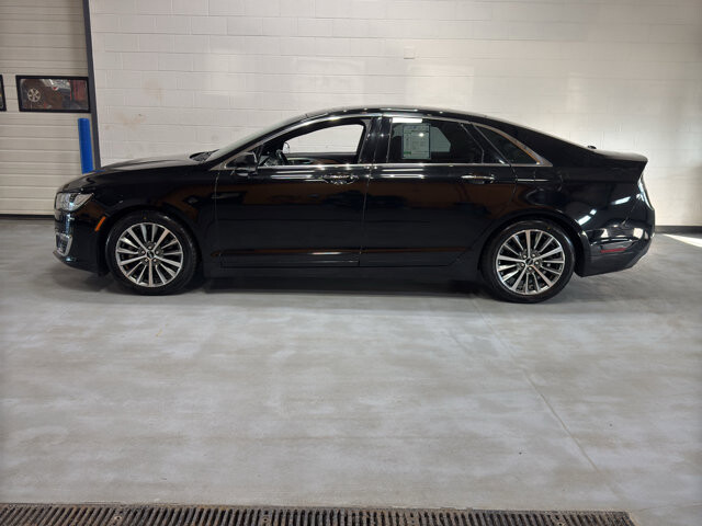 2017 Lincoln MKZ in Burlington, WI 53105 - 18122920 2