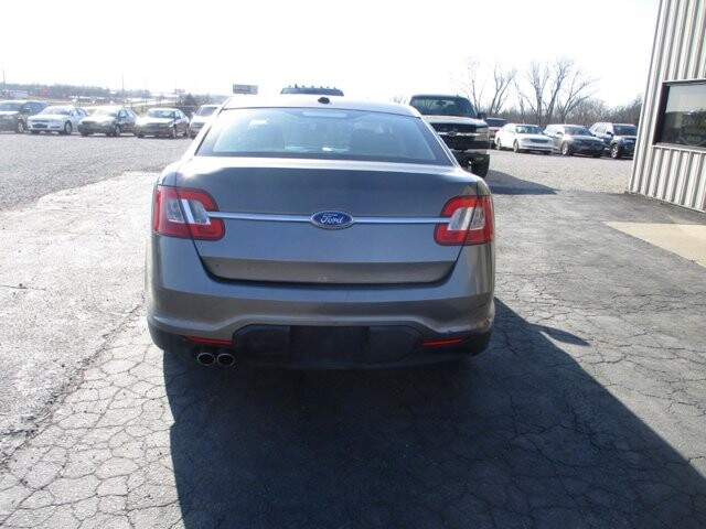2011 Ford Taurus in Oak Grove, MO 64075 - 18122923 6