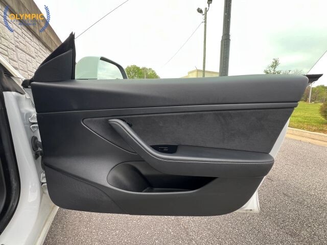 2020 Tesla Model 3 in Decatur, GA 30032 - 18122927 34