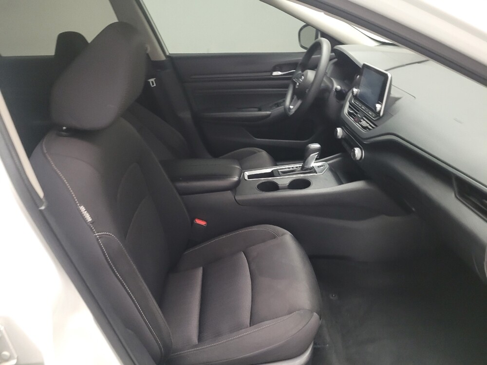 2019 Nissan Altima in Montclair, CA 91763 - 18122941 21